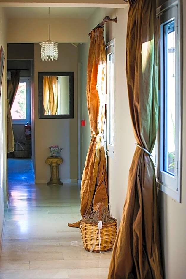 Captain's House Hotel