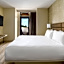AC Hotel by Marriott Naples 5th Avenue