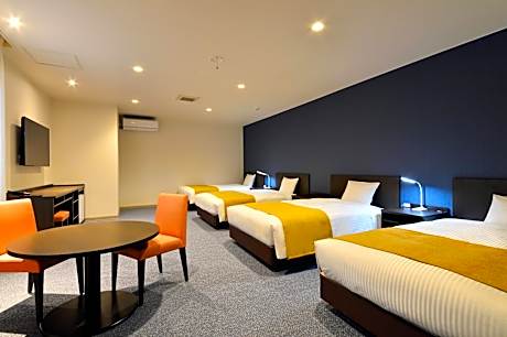 Superior Triple Room - Non-Smoking