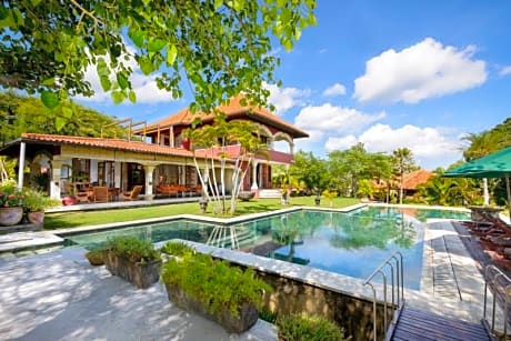 Canang Sari Villas