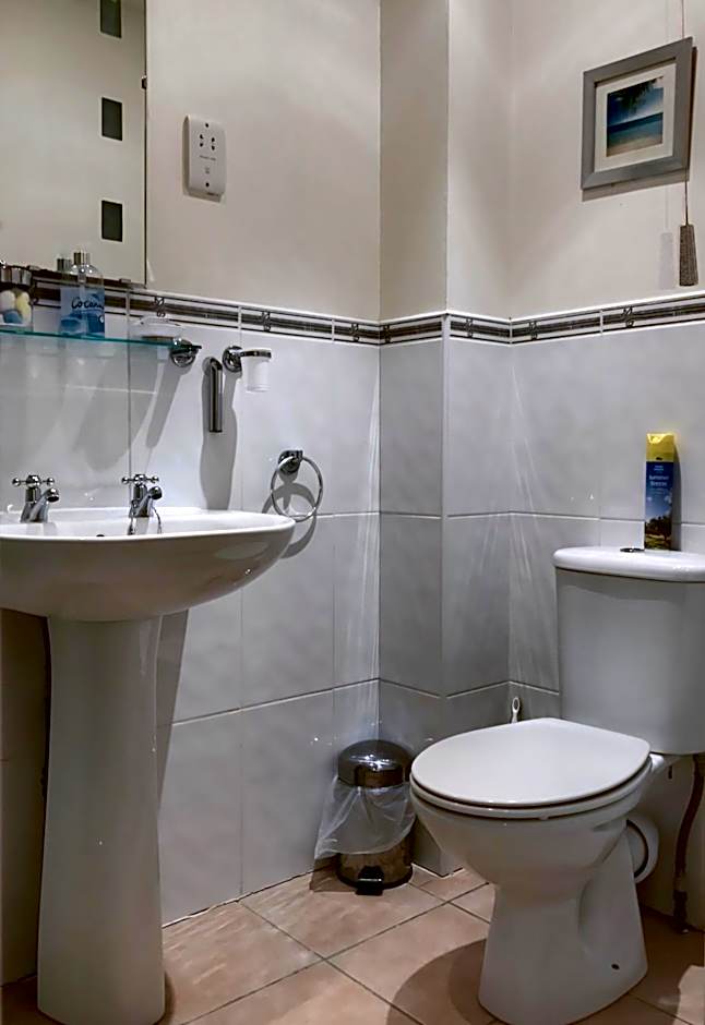 Glenlossie Guest House