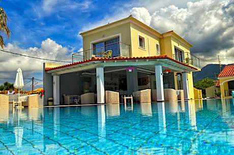 SunRose Beach Aparthotel