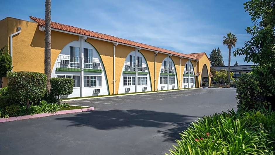 Granada Inn