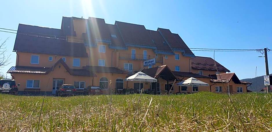 Hotel Mirni Kutak
