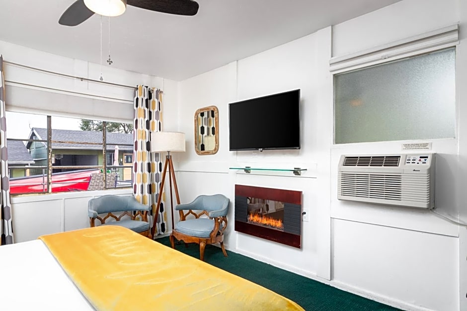 The Motor Lodge