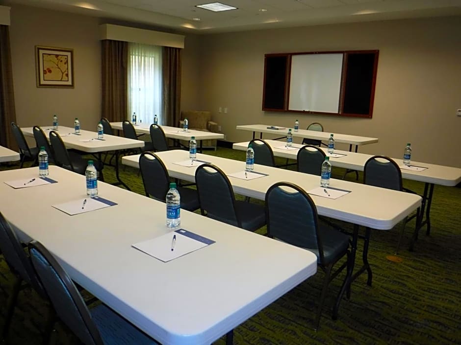 Holiday Inn Express West Jefferson By IHG