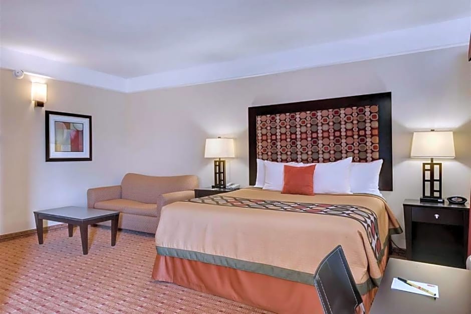 Super 8 by Wyndham Hidalgo/McAllen Area