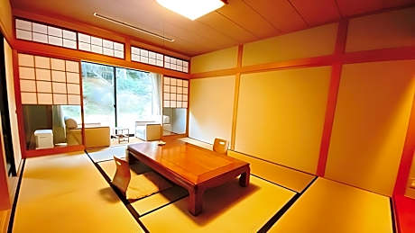 Japanese Style Room for 4 People - Smoking