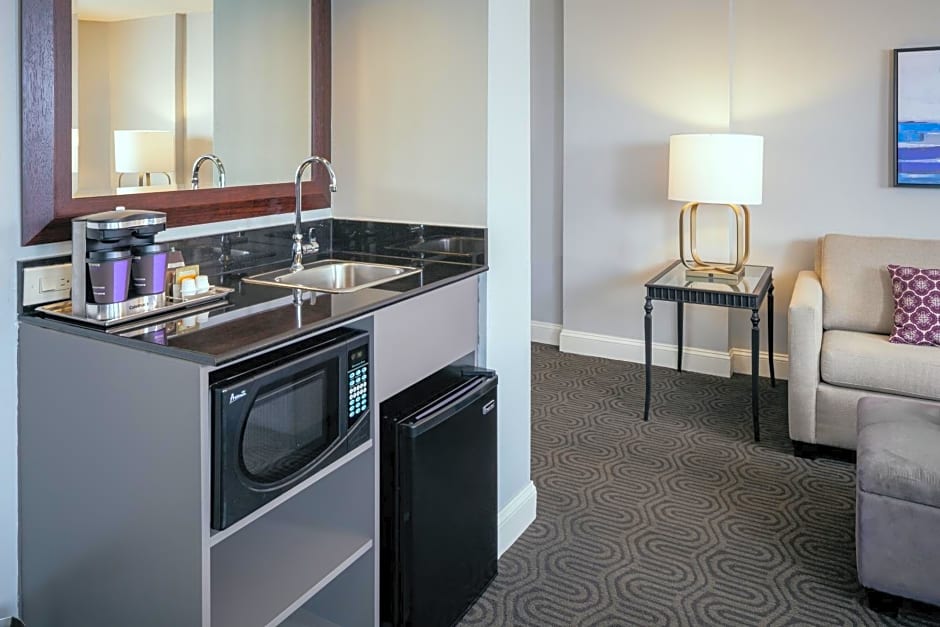 Hilton Suites Brentwood