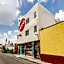 OYO Hotel Familiar Tollan