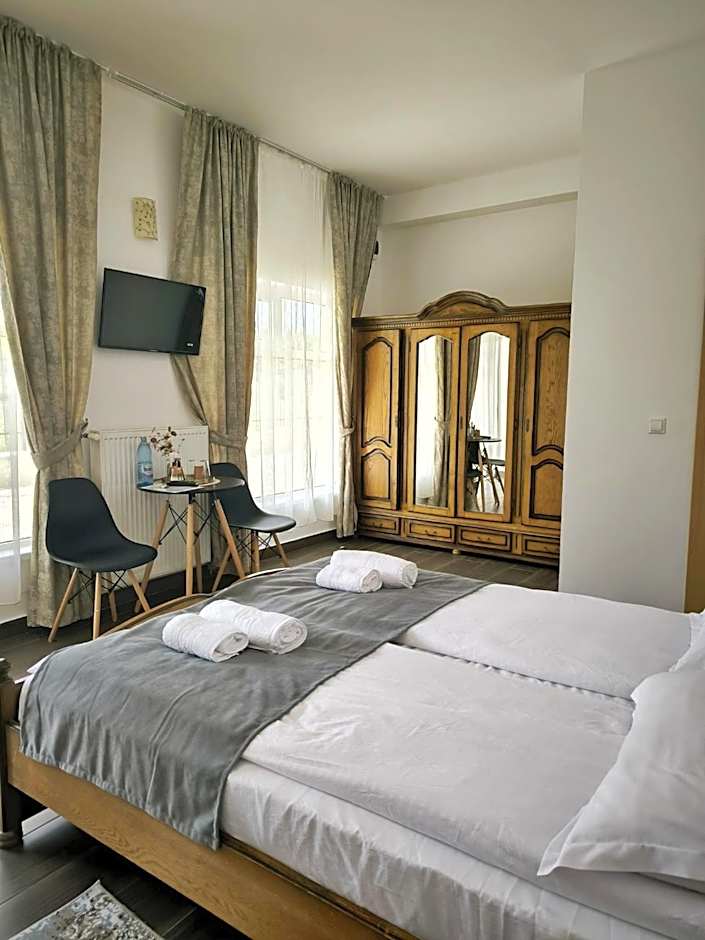 Adriana Touristik Hostel 3 Stele Arad