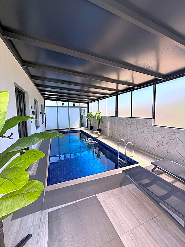 Green Hills Suites