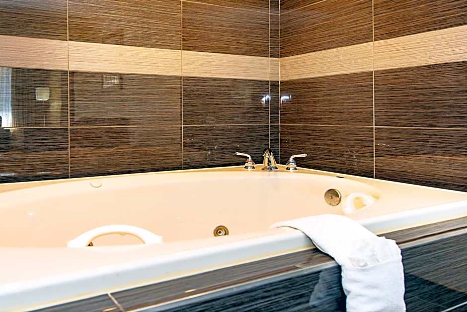 New Hope Inn & Suites