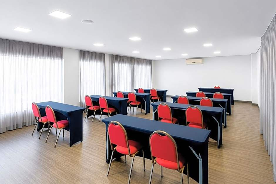 Hotel Cassino Tower Piracicaba by Nacional Inn