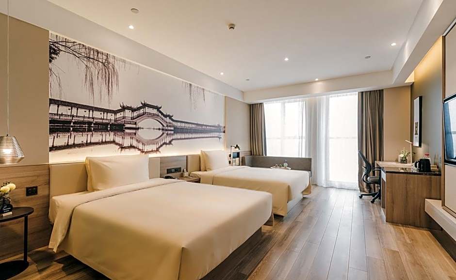 Atour Hotel Kunshan Yongda Commercial Plaza