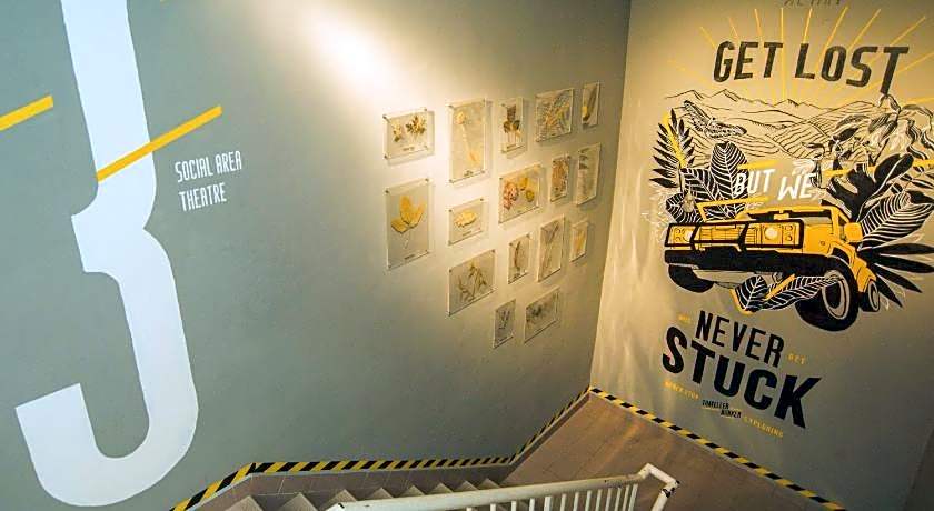 Traveller Bunker Hostel 1