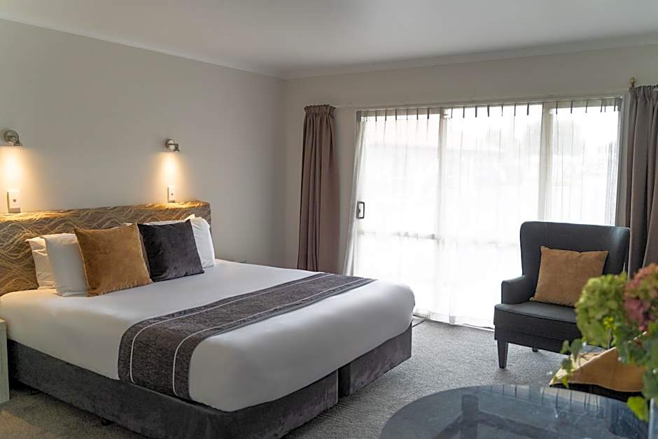 Pacific Coast Motor Lodge