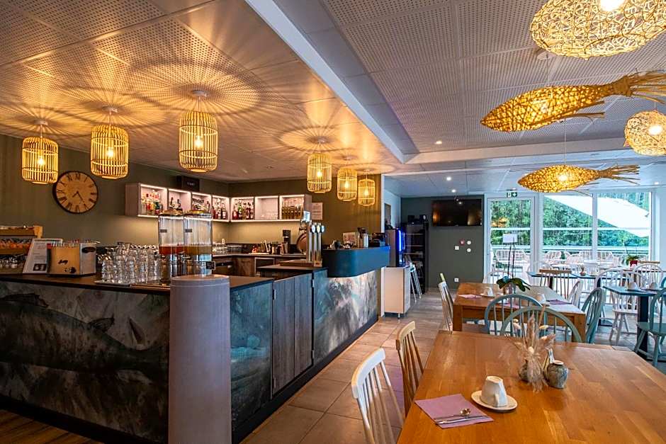 SHANA Hotel & Residence
