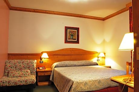 Triple Room with Bathroom