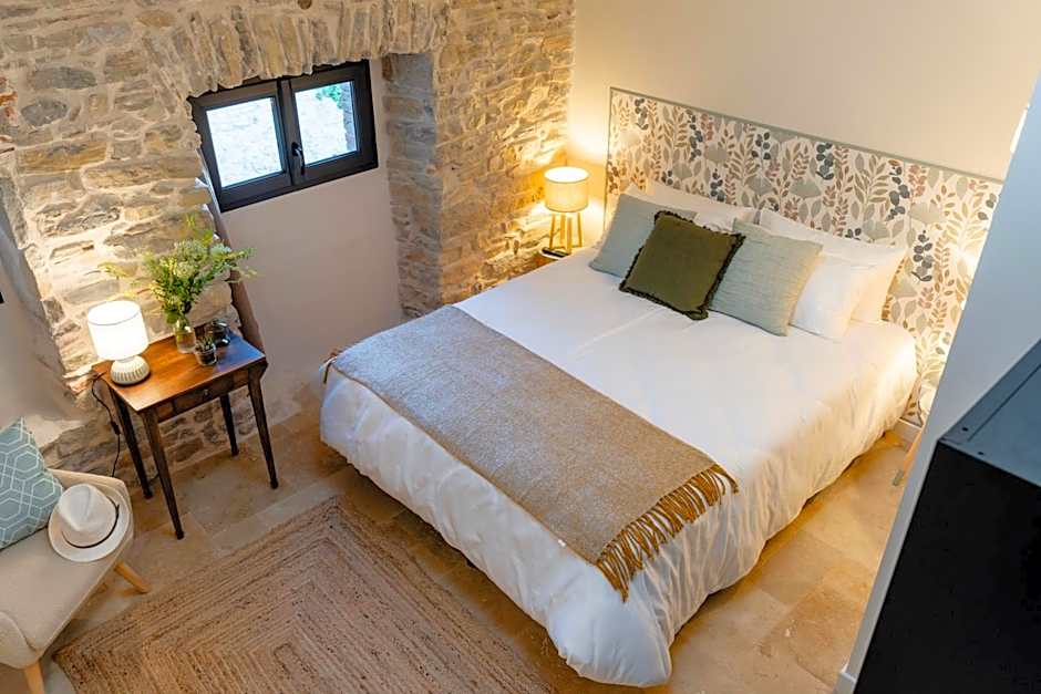 Gîtes au pied des Cévennes - Domaine Les Terres Aoyama