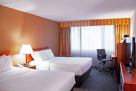 2 Double Beds Nonsmoking