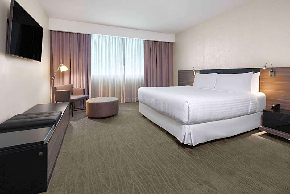 Wyndham Monterrey Ambassador Centro