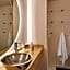 The Valorian Los Angeles, Curio Collection by Hilton