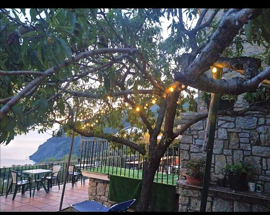 Perla del Levante Hostel