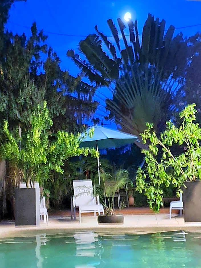 Clifton Sands Holiday Units