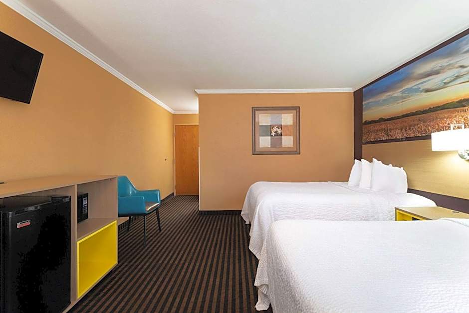 Days Inn by Wyndham Anderson IN