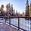 Golden Cabin - Hot Tub - Games Barn - Theatre