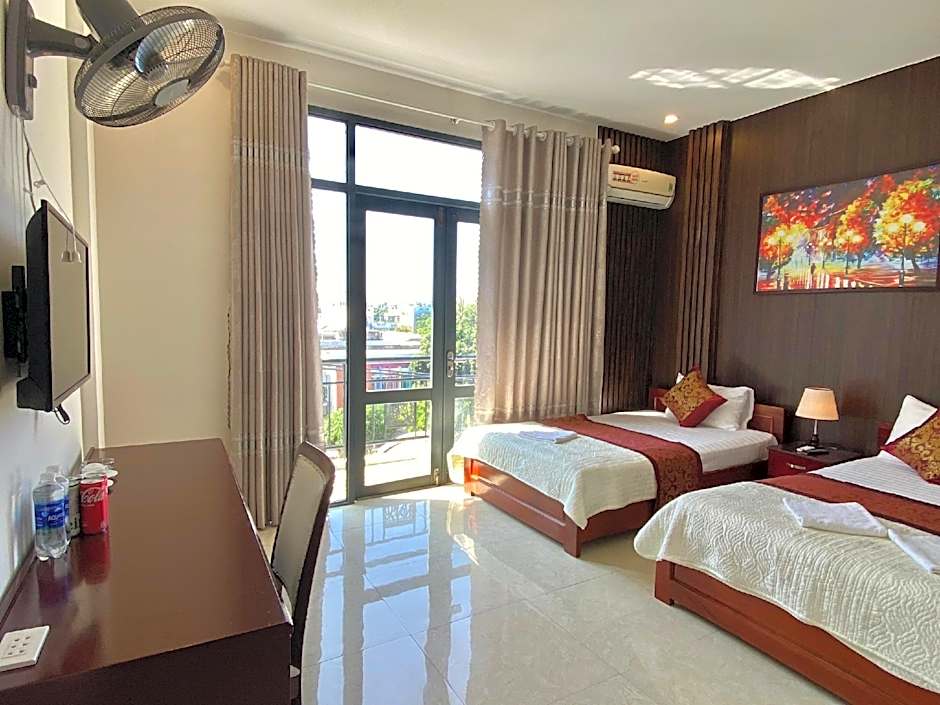 Hoàng Ngân Hotel
