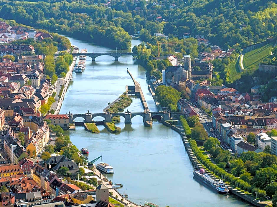 Mercure Hotel Wuerzburg am Mainufer