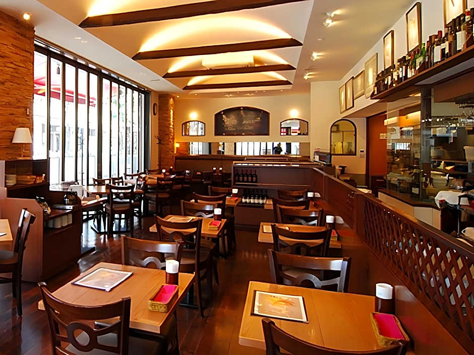 Apa Hotel Yokohama Kannai