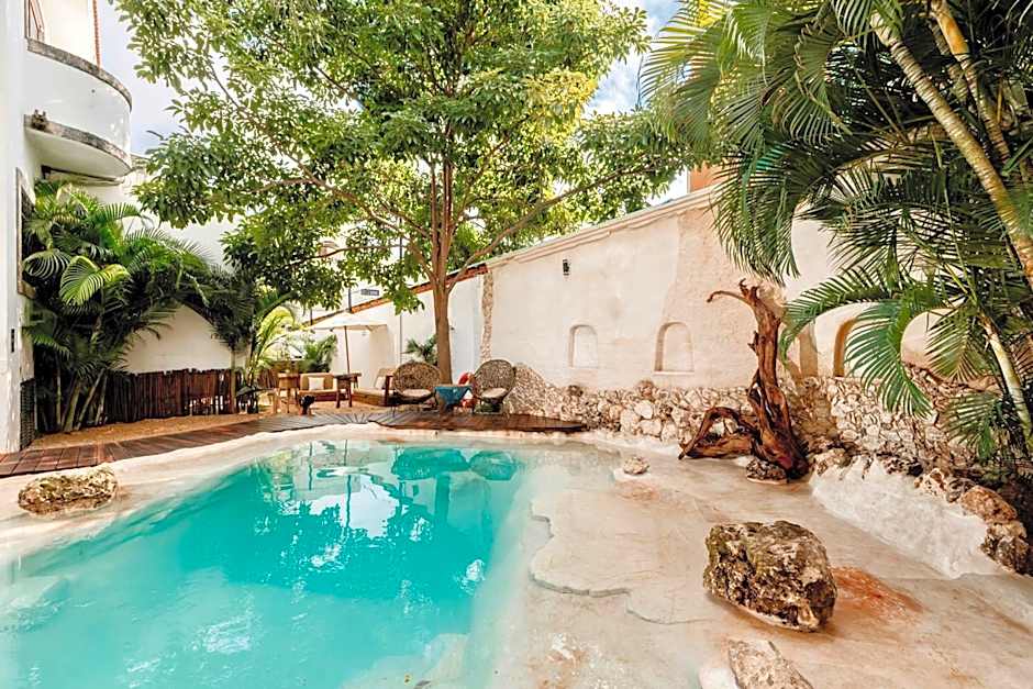 Enigmatic Hotel Experience