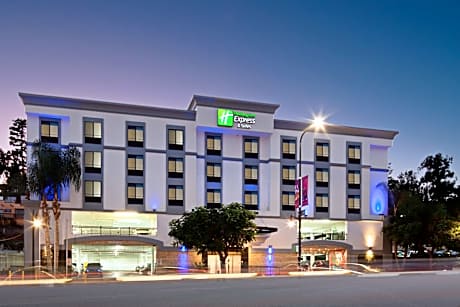 Holiday Inn Express Hollywood Walk of Fame By IHG