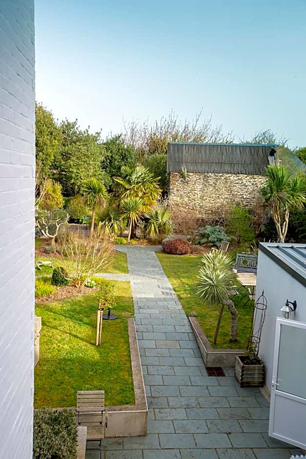 Hôtel Traiteur Les Ormes, The Originals Relais