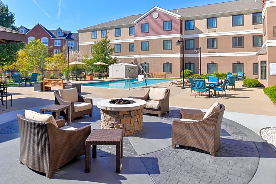 Staybridge Suites O'Fallon Chesterfield