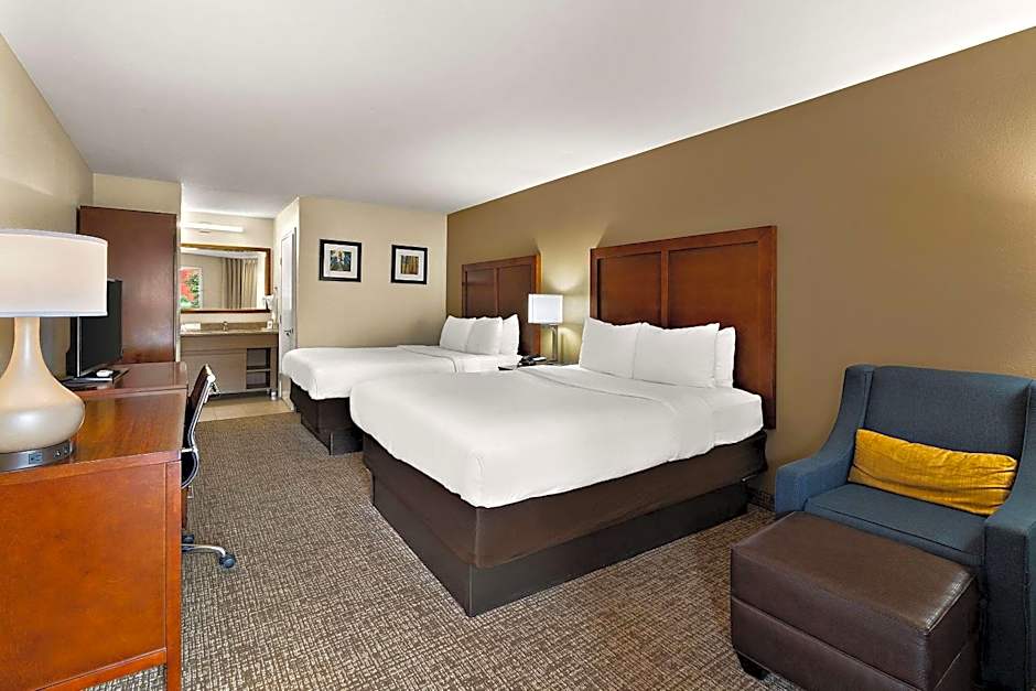 Comfort Inn & Suites Sequoia Kings Canyon