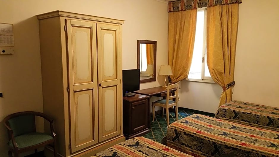 Hotel De Lanzi