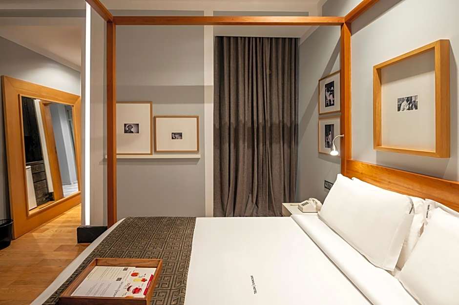 Browns Downtown Hotel