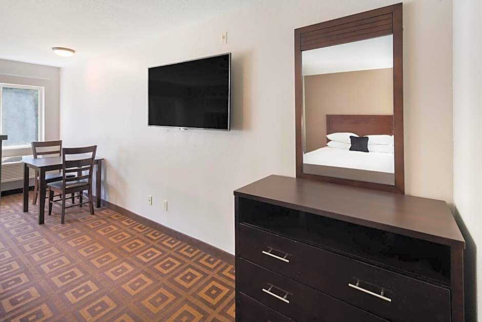 Quality Inn & Suites Kennewick Tri-Cities