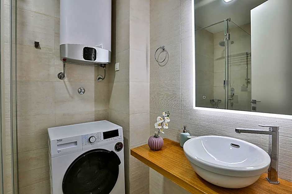 Royal Gardens Paradise