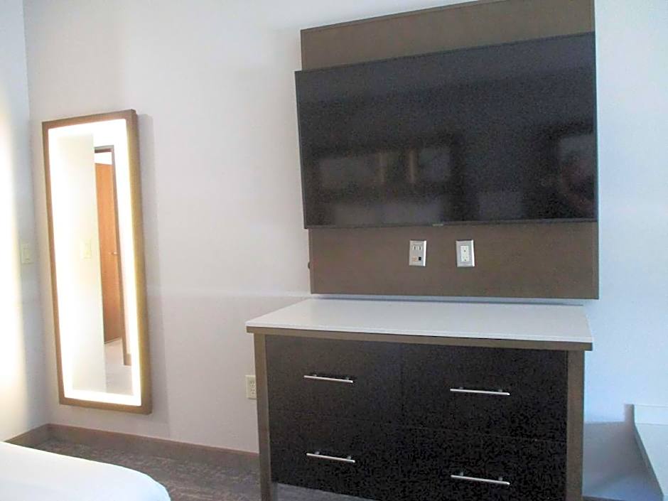 Best Western Premier Liberty Inn & Suites