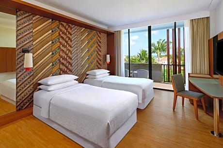 Deluxe Twin Room with Pool View