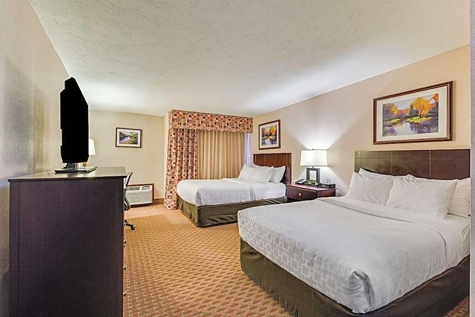 Clarion Hotel Convention Center