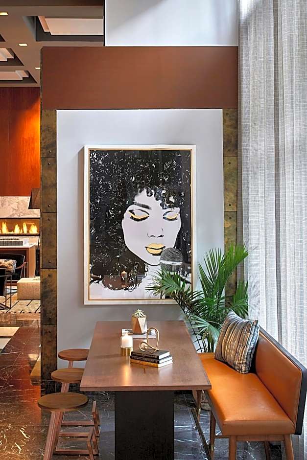 Renaissance by Marriott Atlanta Midtown Hotel