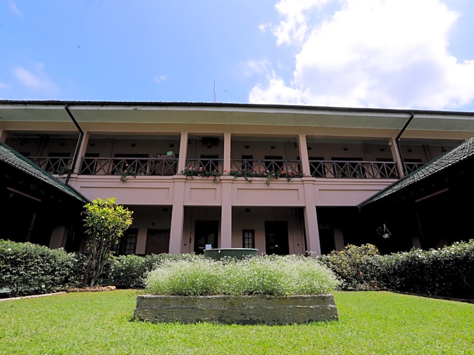 Bandarawela Hotel