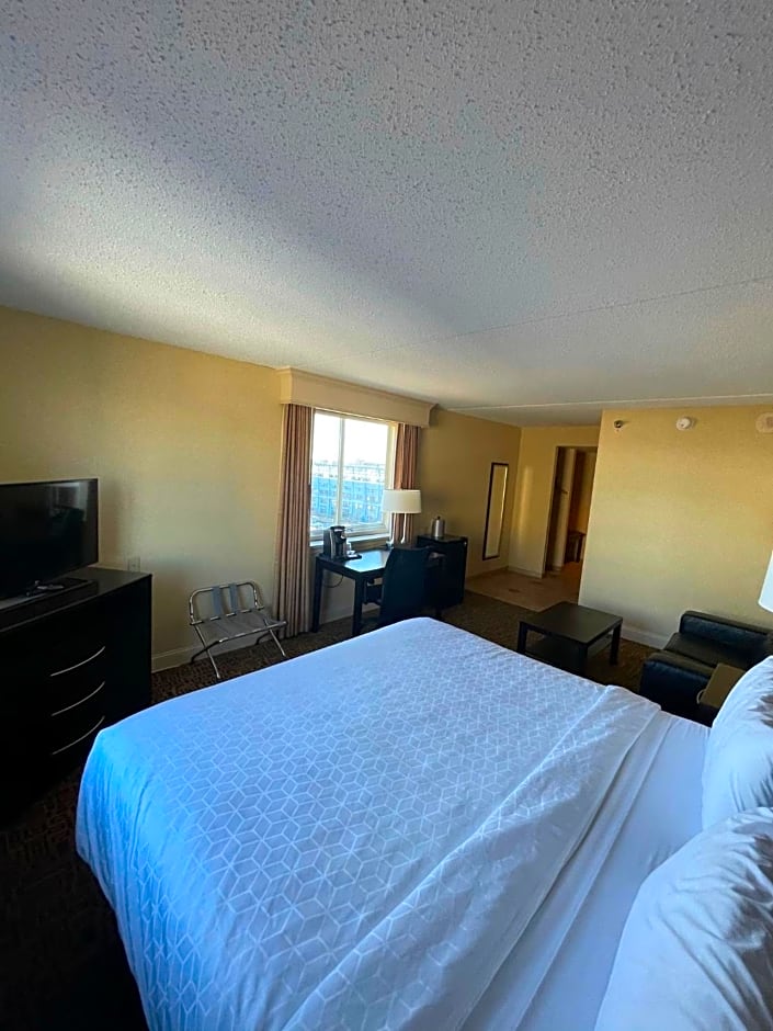 Holiday Inn Express Philadelphia Penns Landing By IHG