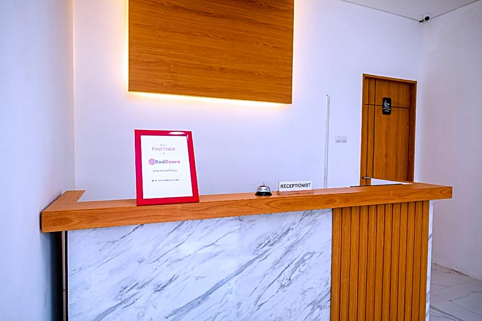 RedDoorz near Ambarrukmo Area